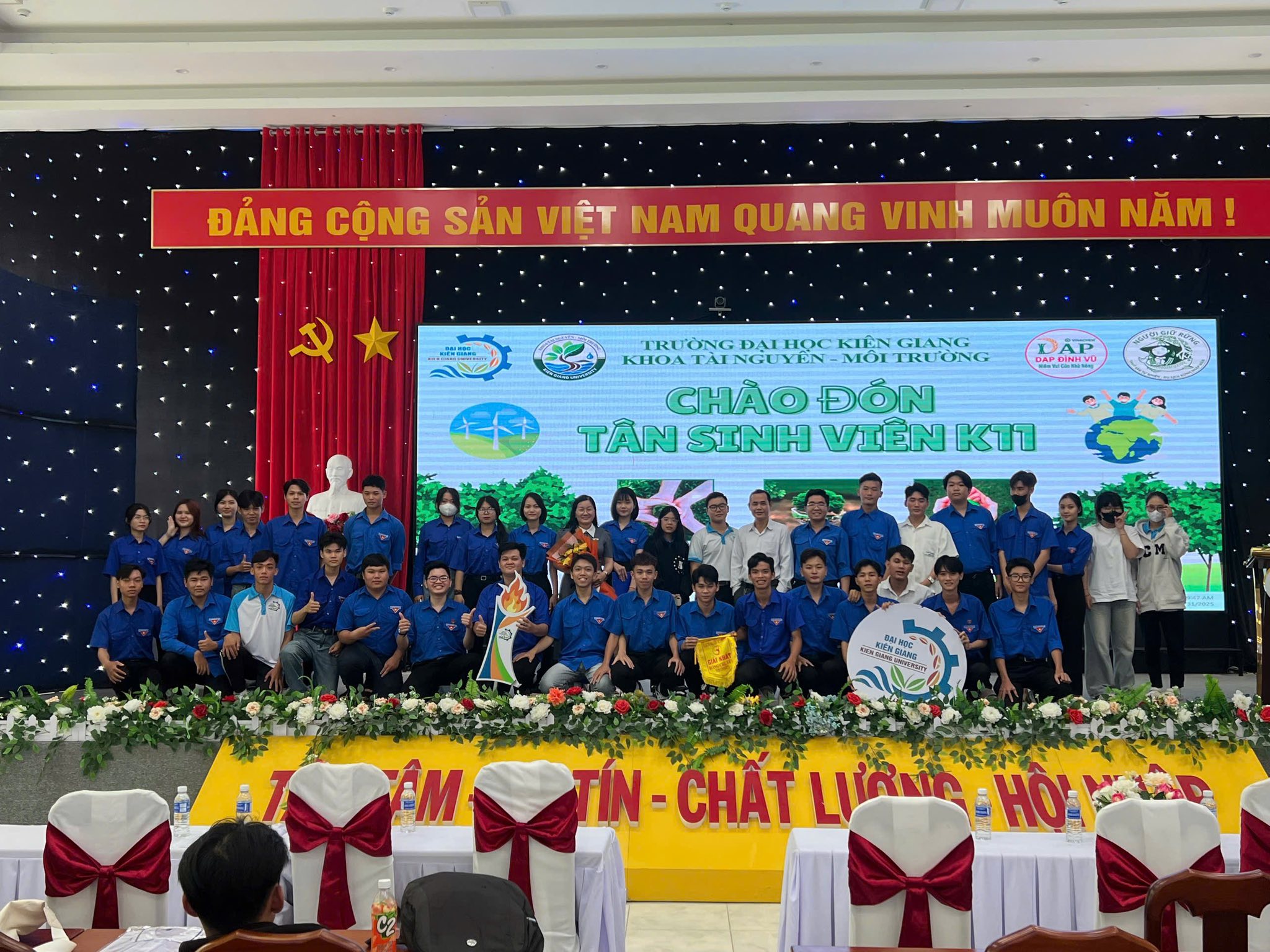 Chào đón Tân sinh viên